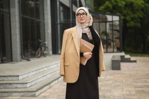 Tips Mix & Match Seragam Agar Tidak Membosankan